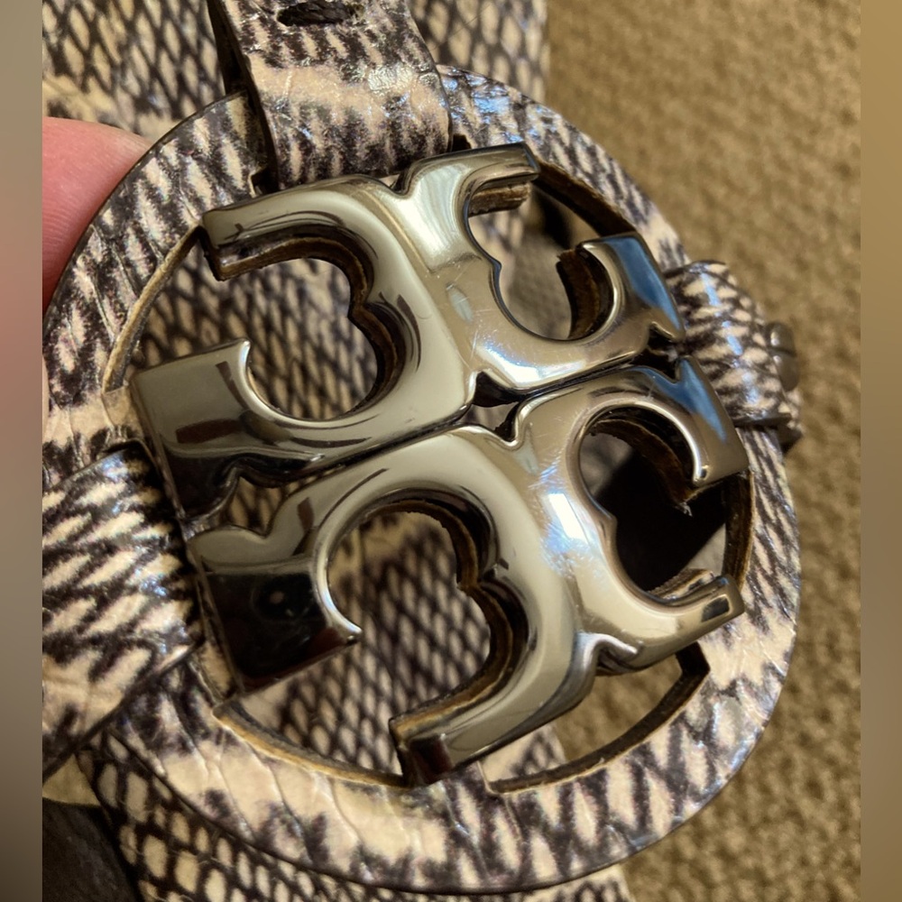 TORY BURCH Miller Sandals Metal Logo - Picture 14 of 15